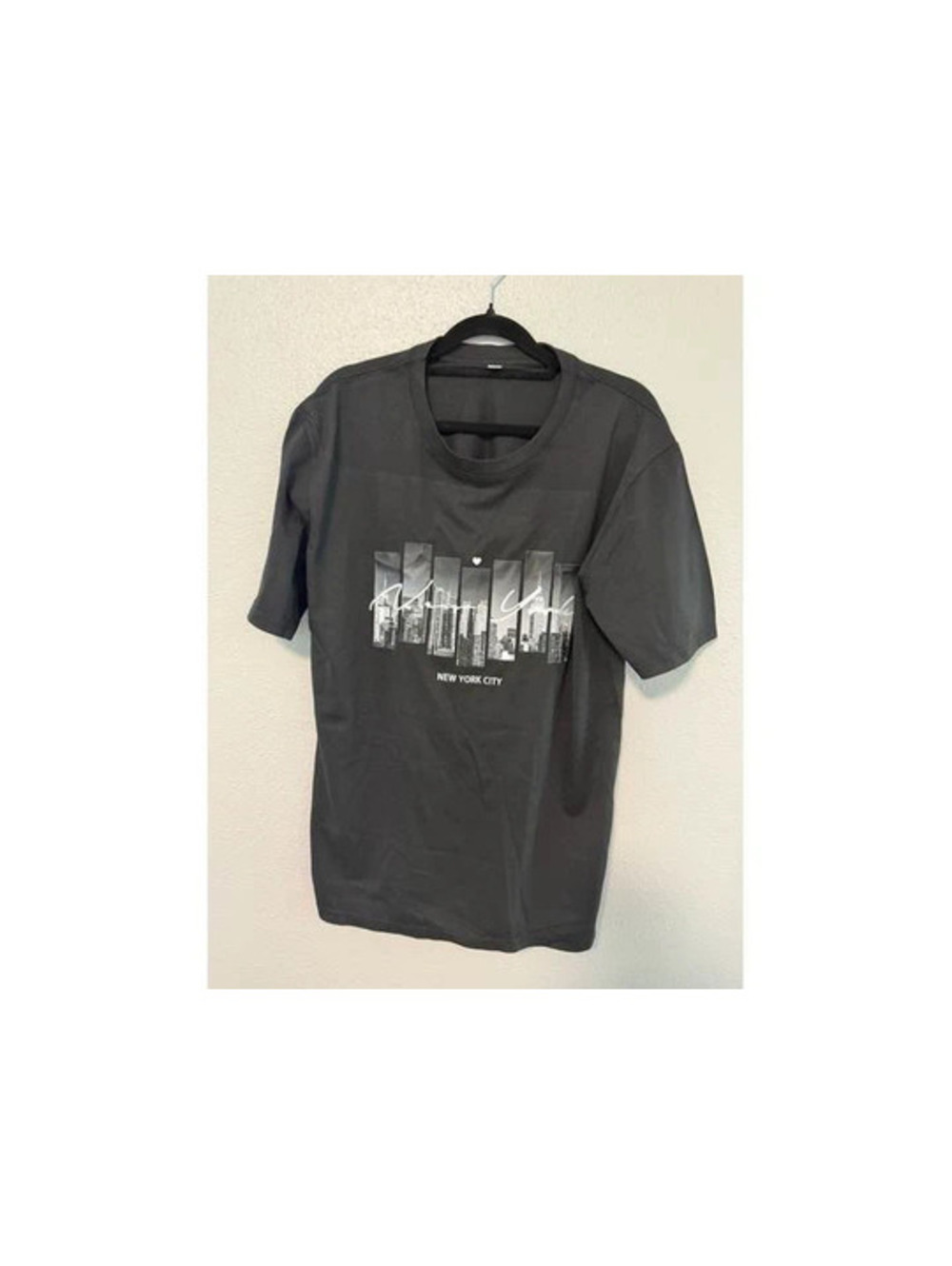 #6208 New York Black Graphic T-Shirt - Size M